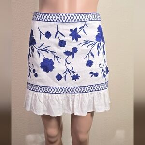 Blue Rain Francesca’s Embroidered Skirt Size S White/ Blue Flowers Print NWT